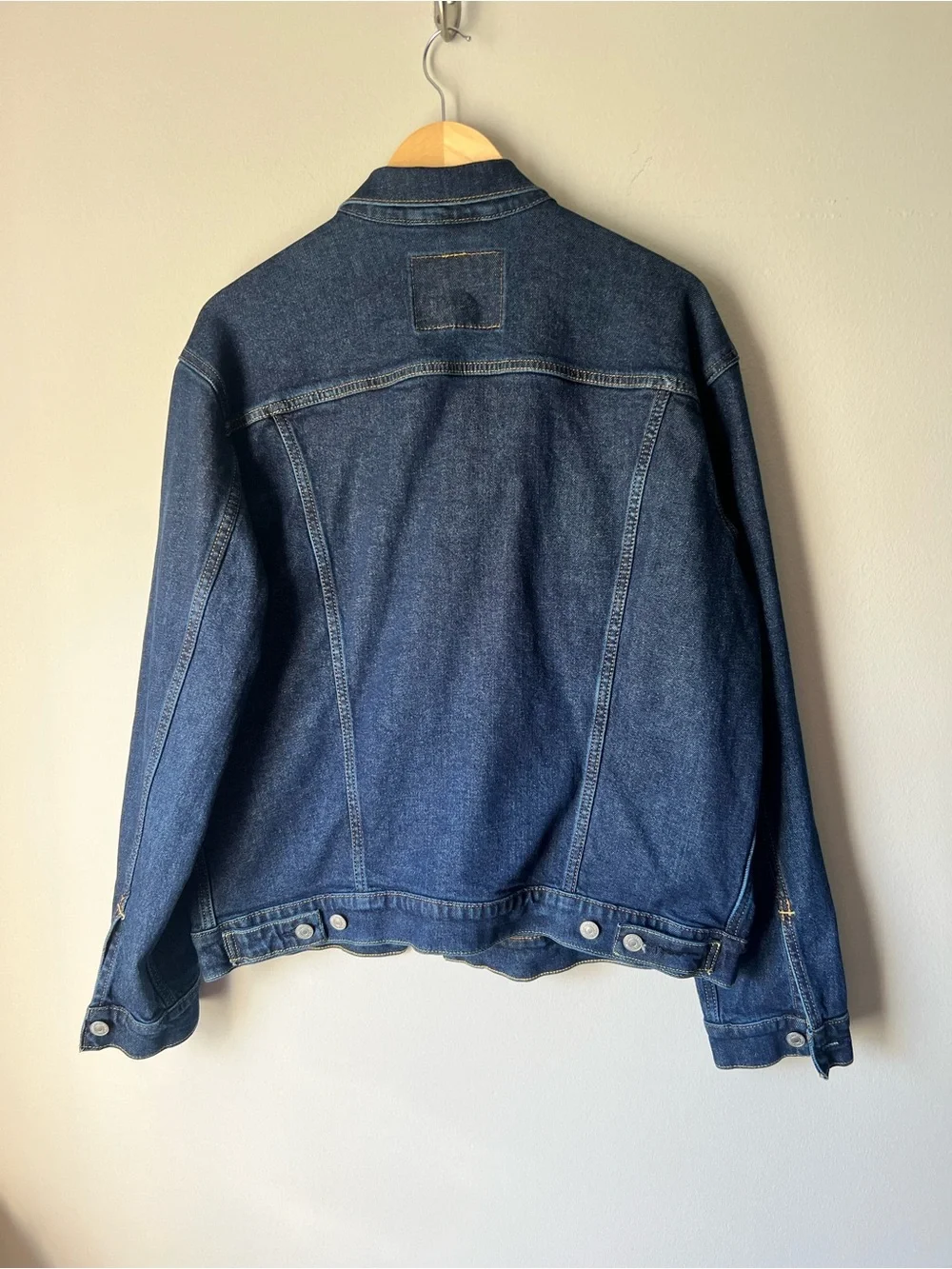 Levi's Men's Indigo Denim Trucker Jacket Size L PRE-OWNED